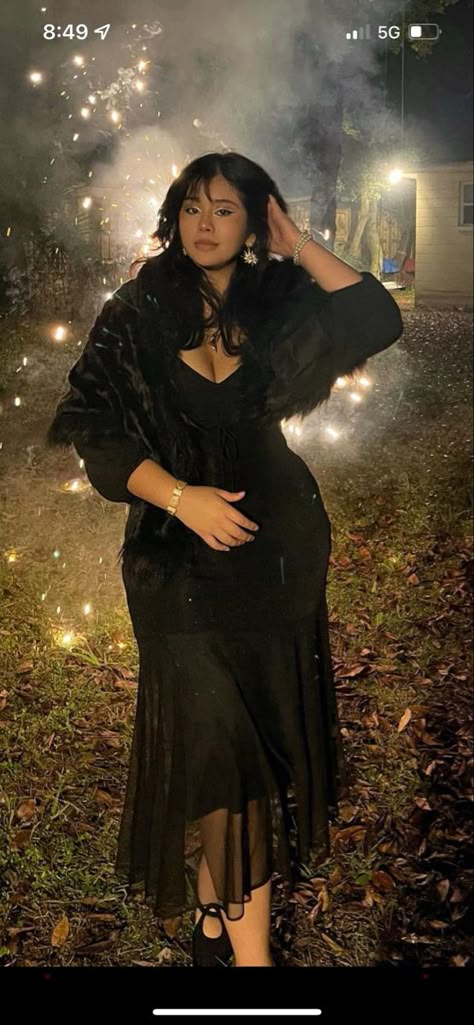 Curvy Goth Date Night Outfit, 90s Prom Dress Grunge Plus Size, Dark Feminine Plus Size, Slip Dress Plus Size Outfit, Goth Nye Outfit, Romantic Goth Clothing, Dark Feminine Outfits Plus Size, Romantic Goth Outfits Plus Size, Plus Size Romantic Goth