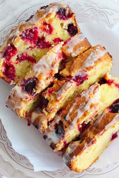 Raspberry Lemon Loaf, Lemon Loaf Recipe, Mascarpone Recipes, Vegetarian Comfort Food, Lemon Loaf, Loaf Recipes, Recipes For Food, Lemon Raspberry, Dessert Ingredients