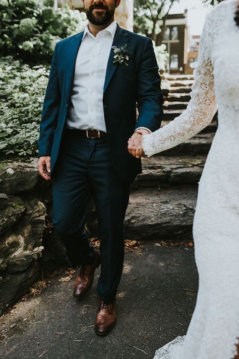 Casual Groom Outfit, Dark Navy Blue Suit, Navy Groomsmen Suits, Navy Blue Suit Wedding, Casual Wedding Suit, Dark Navy Suit, Groom Suit Navy, Navy Blue Groom, Casual Groomsmen