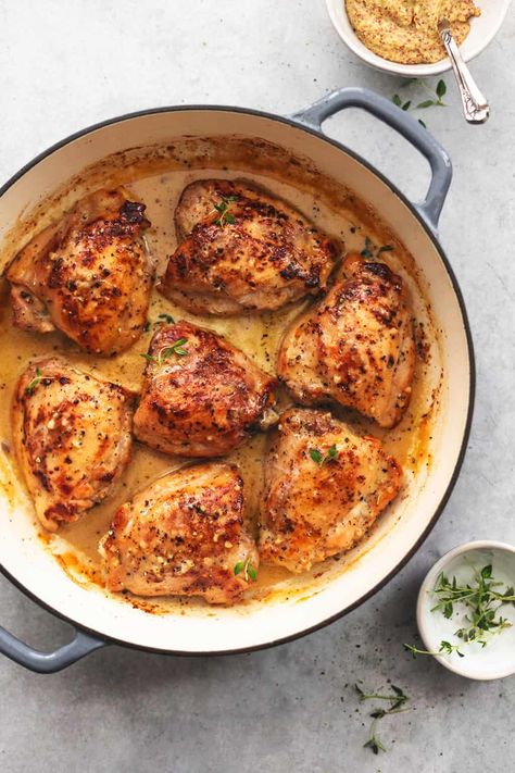 Dutch Oven Chicken Thighs, Oven Roasted Chicken Thighs, Baked Boneless Chicken Thighs, Dutch Oven Chicken, Easy Oven Baked Chicken, Oven Baked Chicken Thighs, Bone In Chicken Thighs, Chicken Thighs Recipe, Bone In Chicken