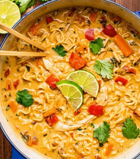 Creamy Chicken Ramen, Chicken Ramen Soup, Asian Chicken Noodle Soup, Ramen Soup Recipes, Asian Noodle Soup, Asian Soup Noodle, Cozy Soup Recipes, Chicken Noodle Soup Crock Pot, Easy Ramen