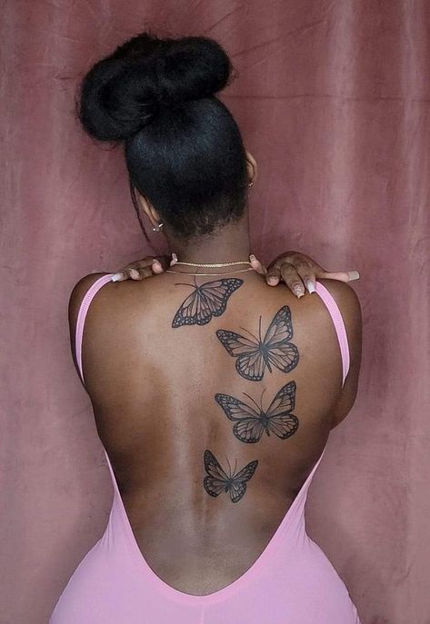 Butterfly Back Tattoos, Tattoos On Dark Skin, Dark Skin Tattoo, Butterfly Back Tattoo, Tattoos Japanese, Tattoos Back, Pretty Hand Tattoos, Butterfly Tattoos For Women, Black Girls With Tattoos