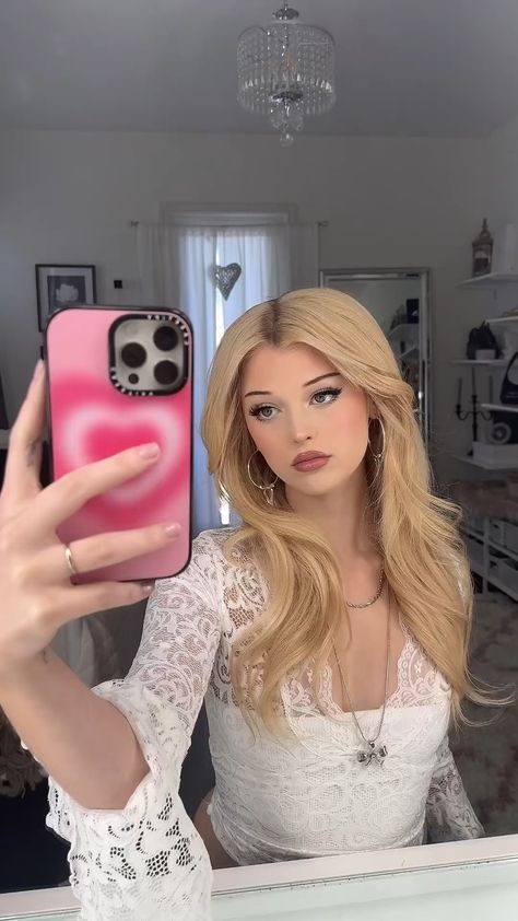 Loren Gray Instagram Stories 18 January 2024 #loren #lorengray #lorengraybeech #lorenbeech #angelsquad Loren Gray Instagram, Grey Makeup, Loren Grey, Gray Instagram, Loren Gray, January 2024, Couple Aesthetic, Aesthetic Backgrounds, Instagram Story