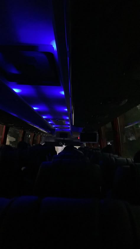 #aesthetictumblr #aesthetic #train #bus #night #luxury Travelling Bus Aesthetic, Night Car Travel Snaps, Night Bus Travel Snap, Bus Snapchat Story, Night Bus Travel, Night Bus Aesthetic, Bus Travel Snap, Night Ride Aesthetic, Bus Trip Aesthetic