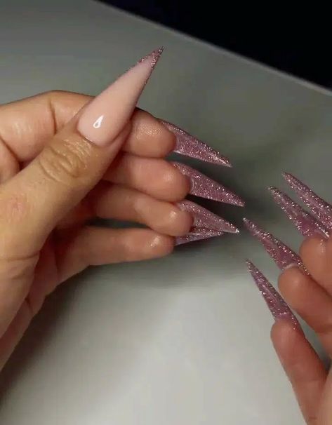 Cool Summer Nails, Mani Designs, Stilleto Nails Designs, Wow Nails, Diy Acrylic Nails, Glow Nails, Coffin Nails Long, Long Square Acrylic Nails, Bling Acrylic Nails