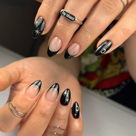 a witchy vibe 🔮🌙💫 gelx nails but make them look natural~ • • • #gelnails #gelx #nails #nailart #witch #witchnails #blacknails #chrome #chromenails #stars #naildesign Witchy Short Nails, Witch Nails Short, Halloween Nails Witch, Occult Nails, Witchy Nail Designs, Black Nails Aesthetic, Hairstyles Festival, Black Chrome Nails, Uñas Aesthetic