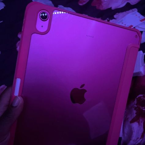 Pink Ipad With Case, Pink Ipad 10th Gen, Ipad Pink Aesthetic, Pink Ipad Aesthetic, Ipad Case Pink, Pink Ipad Case, Ipad Pink, Purple Ipad, Ipad Things