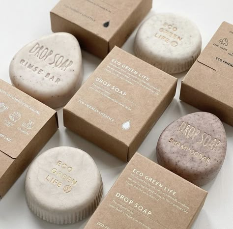 Circle Soap Packaging, Soap Packaging Design Boxes, Bar Soap Packaging Design, Soap Photography Ideas, Artisan Soap Packaging, Luxury Soap Packaging, Bar Soap Packaging, Soap Packaging Diy, Handmade Soap Packaging