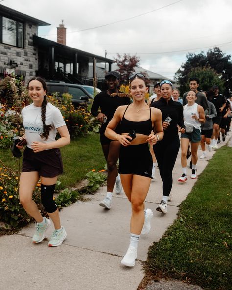 Let’s lead the first Alo RUNNERS Club👀 Recap! Loved celebrating Alo’s new running shoe with so many other runners globally! We all ran a 5km at the same time Saturday🌎 SO to everyone who came out. We almost beat the rain🌧️ You were amazing!! Could not have asked for a better group to lead🤍 Thank you Alo and the staff at Yorkdale Mall for the warm welcome. P.S. Size up a 1/2 size imo. I usually wear 6.5 shoe but wore a size 7 and they fit great. Also wearing all “airlift” items🕺 📸: @7... Running Club Aesthetic, Run Club Aesthetic, Active Lifestyle Aesthetic, Running Shoes Aesthetic, Marathon Inspiration, 2025 Manifestation, Walking Club, Running Aesthetic, Heal Your Soul