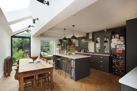 Kitchen extensions – the latest ideas and expert design advice | Real Homes Kitchen Extension Layout, Open Kitchen And Dining, Victorian Terrace Interior, Terrace Interior, Side Return Extension, Kitchen Diner Extension, Kitchen Extensions, Open Plan Kitchen Dining Living, Open Plan Kitchen Diner