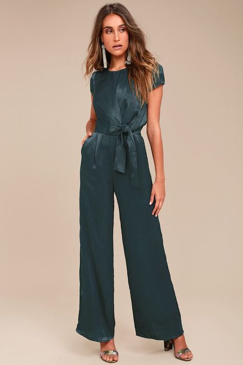 Emerald Green Womens Pant Suit, Winter Formal Jumpsuit, Jumpsuit Outfit Professional, Women Semi Formal Outfit Wedding, Officiant Outfits For Women, Modest Jumpsuits For Women, Women's Cocktail Attire, Jumpsuit Cocktail Outfit, Semi Formal Pants Outfit For Women Party