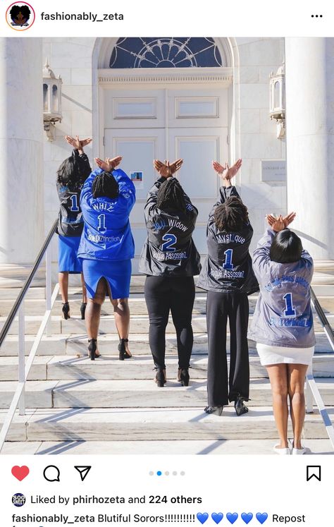 Zeta Photoshoot Ideas, Zeta Phi Beta Poses, Zeta Phi Beta Photoshoot, Large Group Photos, Sorority Photoshoot, Finer Womanhood, Grad Shoot, Photo Shoot Poses, Sisterly Love