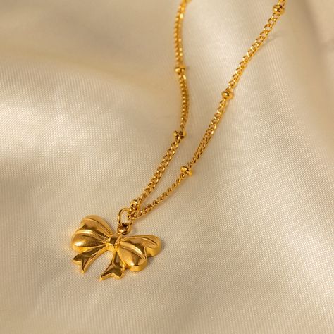 Stainless Steel 18K Gold Plated Simple Style Classic Style Butterfly Plating Pendant Necklace https://trendy-jewels.eu/products/stainless-steel-18k-gold-plated-simple-style-classic-style-butterfly-plating-pendant-necklace-1 Trendy Jewels #Bestseller Golden Butterfly, Bow Pendant, Gold Water, Detailed Jewelry, Bow Necklace, Butterfly Pendant Necklace, Bead Chain, Gold Butterfly, Butterfly Charm