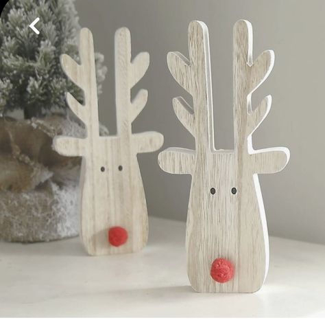 Wood Reindeer, Wood Christmas Decorations, Childrens Rooms, Christmas Diy Wood, Red Nose Reindeer, Wooden Christmas Crafts, Wooden Reindeer, Wooden Christmas Decorations, Reindeer Decorations