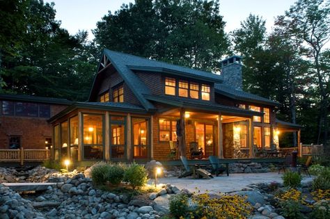 7 Elements of New England Style | Nina Hendrick Design Company Lakehouse Renovation, Small Lake Houses, New England Style Homes, Extraordinary Homes, Post And Beam Home, Modern Lake House, Lake House Plans, Lake Home, New England Style