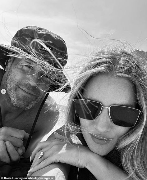 Rosie Huntington Hair, Jason Statham Rosie Huntington, Rosie And Jason, Jason Statham And Rosie, Holiday Snaps, Rosie Huntington, The Love Club, Jason Statham, Famous Photographers