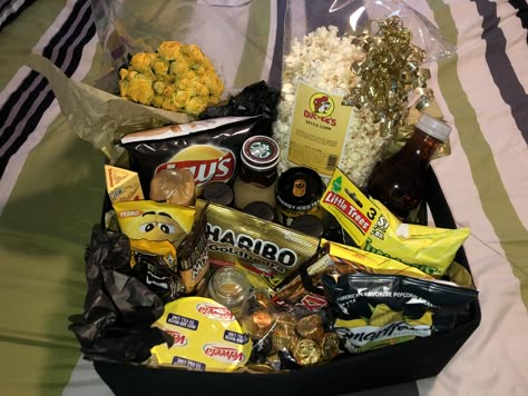 ΑΦΑ Black and Gold Items for Alpha Phi Alpha Probate Black Snack Basket, Color Theme Party Basket Black, Black Packaged Snacks, Black And Gold Gift Basket, Black Basket Ideas For Color Party, Probate Gifts, Color Themed Gift Baskets Black, Black Food Ideas For Color Party, Black Snacks For Color Party