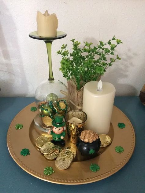 St Pattys Party, St Patrick's Day Tree, St Patricks Day Table, March Decor, St Patricks Decorations, St Patricks Day Ideas, St. Patrick's Day Diy, St Patrick Day Treats, St Patricks Day Decor