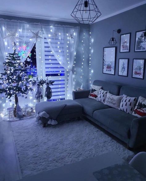 New Year Ideas, Apartment Decorating Living, Apartment Living Room Design, Dream Apartment Decor, Future Apartment Decor, Christmas Room Decor, Window Decoration, Apartment Decor Inspiration, Room Makeover Inspiration