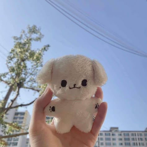 Cute Plush Aesthetic, Fluffy Plushies, Small Plushies, Aesthetic Doll, Plush Ideas, Small Soft Toys, Glass Bead Crafts, Cute Squishies, Cute Sewing Projects