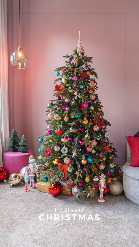 Sparkling Celebration - Bold Colors, Cheerful Figures, and Plenty of Gold

Get ready for a Sparkling Celebration! This trend is perfect for anyone who loves bold and dazzling Christmas decorations. With vibrant colors like fuchsia, turquoise, lime yellow, and soft pink, you can create a festive and joyful atmosphere at home. Bright Coloured Christmas Decorations, Bright Colorful Christmas Tree, Christmas Tree Ideas Kid Friendly, Colourful Christmas Tree Decorations, Multi Colored Christmas Tree Decorations, Multi Color Christmas Tree Decorations, Bright Color Christmas Decor, Colorful Christmas Tree Ideas, Colorful Christmas Aesthetic