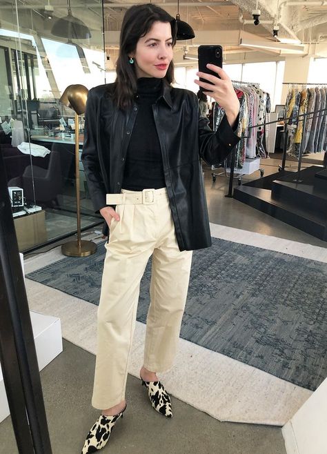 Black Leather Shirt Outfit, Easy Basic Outfits, Leather Shirt Outfit, Leather Shacket, Denim Skirt Trend, Shacket Outfit, Knitwear Trends, Basic White Tee, Skirt Trends