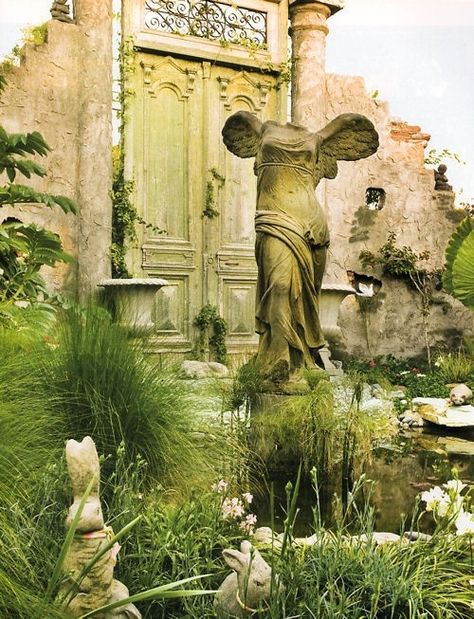 lovely Lion Fountain, French Garden Landscaping, Garden Landscaping Backyard, Garden Statuary, Enchanted Gardens, Garden Interior, Secret Gardens, My Secret Garden, French Garden