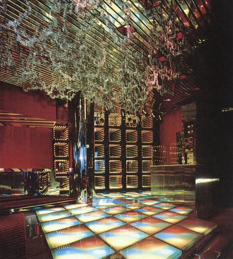 80s Interior Design, 80s Interior, 80s Disco, Retro Interior Design, Retro Interior, Studio 54, Vintage Interior, Retro Futurism, Futurism