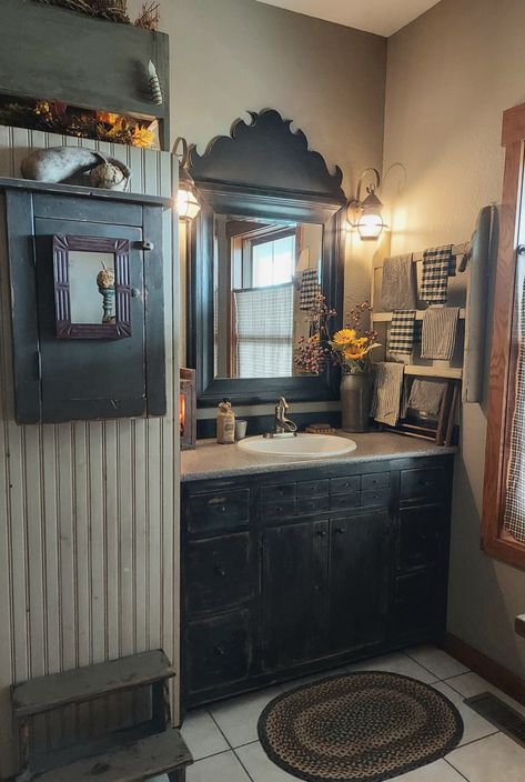 After 10 yrs I decided my vanity needed a makeover. Primitive Bathrooms Farmhouse Style, Primitive Bathroom Ideas, Log Cabin Bathrooms, Rustic Bathroom Cabinet, Diy Rustic Bathroom, Primitive Bathroom Decor, Primitive Home Decorating, Primitive Bathroom, Primitive Decorating Ideas