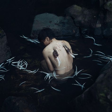 Fallen Angel Aesthetic, Fallen Angel Wings, Magical Photography, Winged People, Angel Photography, Demon Wings, The Fallen Angel, Broken Wings, Wings Art