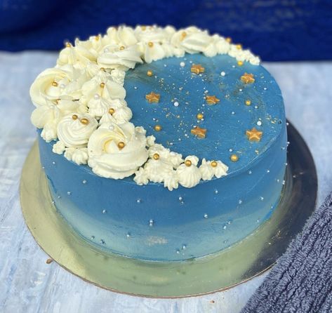 Moon Theme Cake Ideas, Solar Eclipse Cake, Cake Mermaid, Seashell Cake, Diy Cakes, Moon Birthday, Celestial Decor, Girly Cakes, Birthday Inspiration