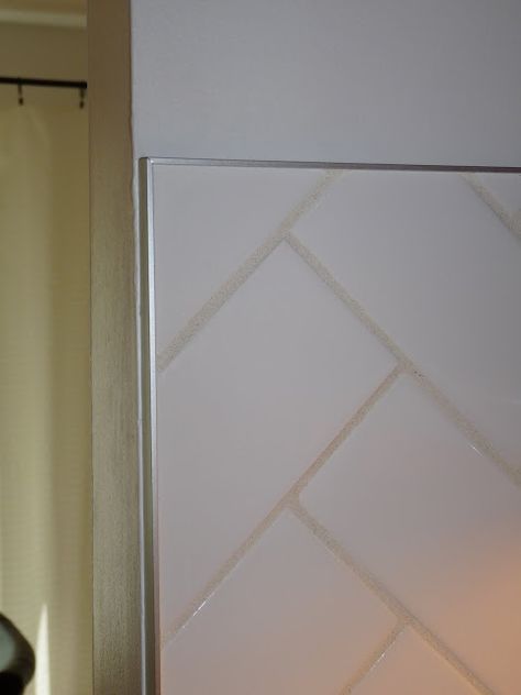 Dans le Townhouse: Finishing Tile With Metal Edging Schluter Tile Edge, Tile Edge Trim, Metal Edging, Tile Edge, Metal Tile, Shabby Chic Bathroom, Diy Bathroom Remodel, Shower Tile Designs, Tile Trim