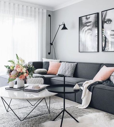 Dark grey sofa with marble coffee table and dramatic art #greysofas Scandinavian Design Living Room, Furnitur Ruang Keluarga, Interior Design Per La Casa, Living Room Scandinavian, Design Del Prodotto, White Living Room, White Living, Living Room Decor Apartment, Living Room Grey