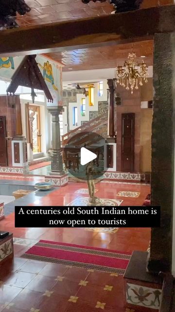 South Indian Room Decor, South Indian House Design, Old Indian Houses, South Indian House, South Indian Homes, South Indian Home Decor, Indian Palace, Beautiful Palace, Indian House Design