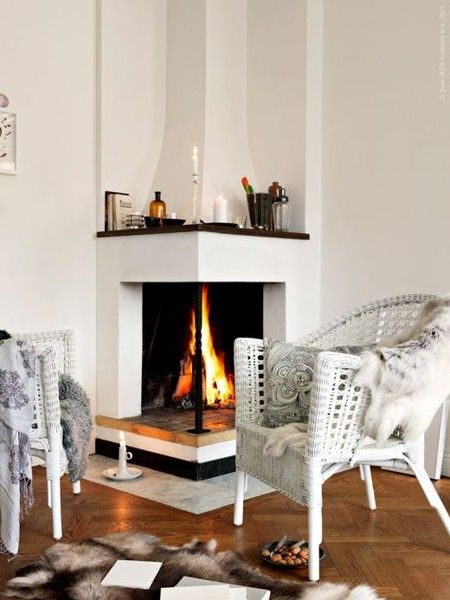 Corner Fireplace Decor, Corner Fireplaces, Corner Fireplace Living Room, Design Camino, Corner Gas Fireplace, Fireplace Living Room, Freestanding Fireplace, Corner Fireplace, Fire Places