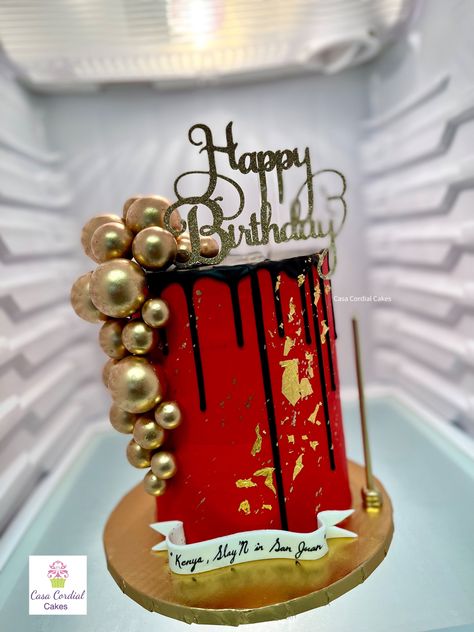 Red Black And Gold Cake Ideas, Red And Black Birthday Theme Man, Red Cake Designs Birthday For Men, Black Red Gold Cake, Red And Black Cake For Men, Red Birthday Cake For Men, Red And Black Cake Ideas Birthdays, Red Ombre Cake, Red Carpet Birthday Cake