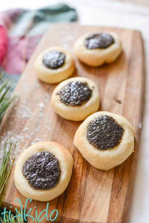 Homemade Kolache Recipe for Christmas Morning | Tikkido.com Poppyseed Kolache Recipe, Lekvar Recipe, Poppy Seed Kolache Recipe, Kolache Recipes, Kolache Recipe Czech, Czech Kolaches, Poppy Seed Recipes, Filled Bread, Poppy Seed Cookies