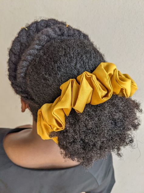 Scrunchie on Black woman Natural Hairstyles With Scrunchies, Scrunchie Business, Hair Content, Jumbo Twists, Diy Hair Scrunchies, Hairstyles For Black Hair, Scrunchie Styles, Natural Hairstyle, Faux Locs Hairstyles