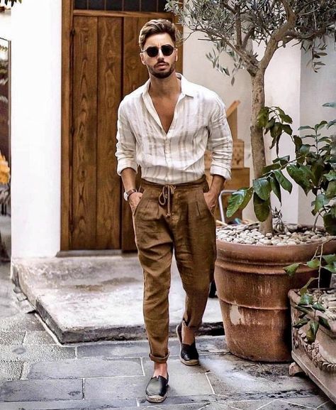 Boho Men Style Bohemian, Mens Boho Outfit, Bohemian Style Men Outfits, Boho Chic Men Outfits, Boho Outfit Men, Bohemian Mens Fashion, Boho Clothing Men, Bohemian Outfit Men, Hipster Outfits Summer