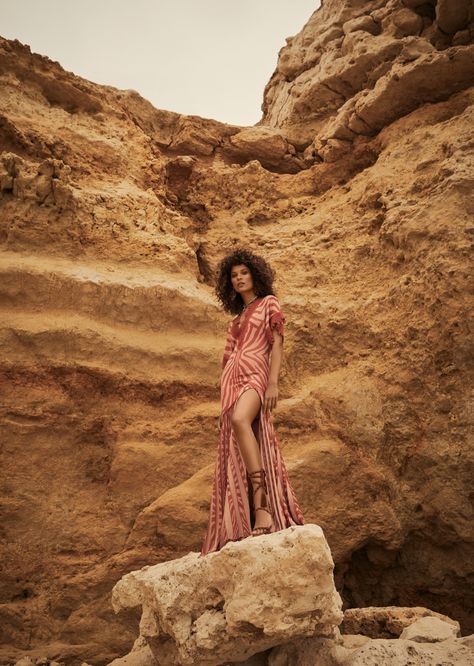 Canyon Fashion Editorial, Cactus Fashion Editorial, Summer Editorial Photoshoot, Melbourne Photoshoot, Desert Fashion Shoot, Desert Fashion Editorial, Desert Editorial, Beach Fashion Photography, Beach Fashion Shoot