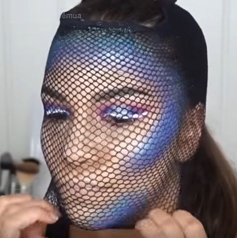 Fishnet Scales Makeup, Fishnet Makeup Mermaid, Angel Fish Costume, Mermaid Scale Makeup, Fish Scale Makeup, Fishnet Makeup, Salmon Mermaid, Vaporeon Cosplay, Hannah Mermaid