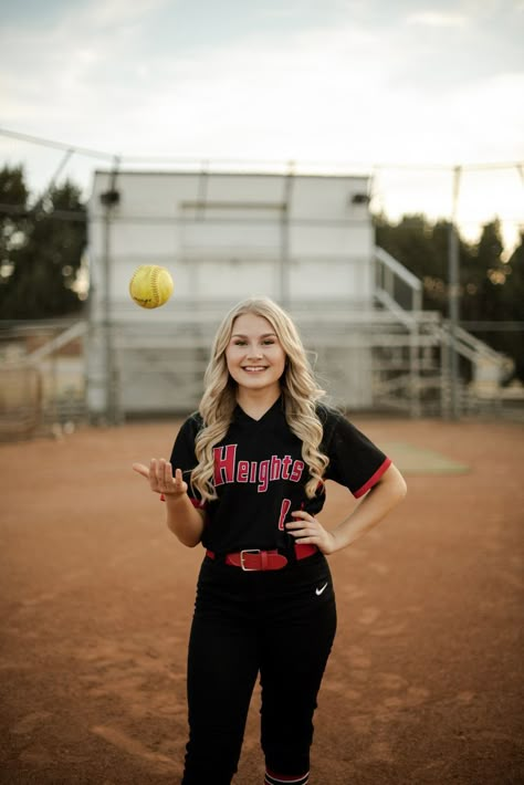 Softball Pictures Poses With Bat, Softball Photography Ideas, Softball Pitcher Senior Pictures, Girls Softball Portraits, Softball Field Senior Pictures, Softball Senior Pictures Catcher, Softball Photoshoot Ideas Photo Shoot, 8u Softball Pictures, Softball Poses For Pictures Photo Ideas