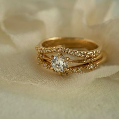 Laurie Fleming on Instagram: “Dewdrops settling after the morning mist ✨🧚🏻 All ablaze in the early golden light. The Diamond Scale Undine Band, Brilliant Ilona Ring, and…” Delicate Yellow Gold Engraved Wedding Ring, Gold Filigree Promise Ring, Ethereal Yellow Gold Wedding Rings, Yellow Gold Filigree Diamond Promise Ring, Gold Diamond Ring With Filigree Details, Laurie Fleming, Diamond Scale, Morning Mist, Magical Fairy