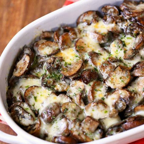 Mushroom Rice Casserole, Casserole Vegetarian, Mushroom Side Dishes, Mushroom Dishes, Mushroom Recipes Healthy, Mushroom Casserole, Healthy Casserole Recipes, Mushroom Rice, Mushroom Dish