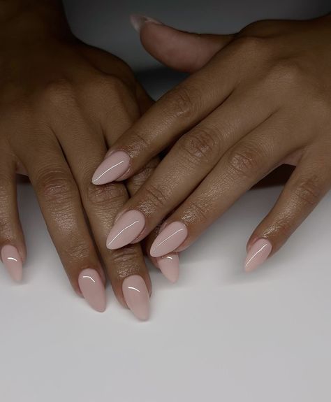 Light Nail Polish Colors, Classy Almond Nails, Light Nail Polish, Light Nail, Nail Polish Shades, Light Nails, Casual Nails, Work Nails, The Zoe Report