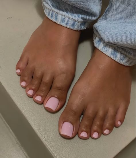 Minimalist Manicure, Italy Nails, Pink Toe Nails, Pink Pedicure, Simple Toe Nails, Nails Collection, Gel Toe Nails, Toe Nail Color, Acrylic Toes