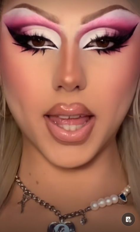 Easy Drag Eye Makeup, Drag Glam Makeup, Pink Drag Eye Makeup, Drag Makeup On Women, Cute Drag Makeup, Hooded Eye Drag Makeup, Drag Eyeshadow Looks, Drag Makeup Tutorial Step By Step, Drag Inspo Makeup