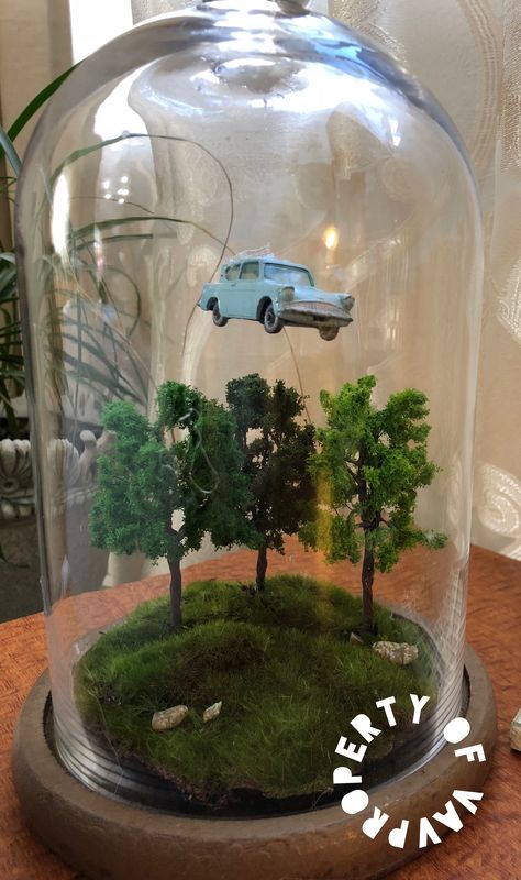 Flying Car PERSONAL USE ONLY PROPERTY OF VAV Harry Potter DIY Harry Potter Terrarium, Harry Potter Weihnachten, Stile Harry Potter, Harry Potter Room Decor, Harry Potter Bedroom, Anniversaire Harry Potter, Theme Harry Potter, Popular Diy, Harry Potter Wedding