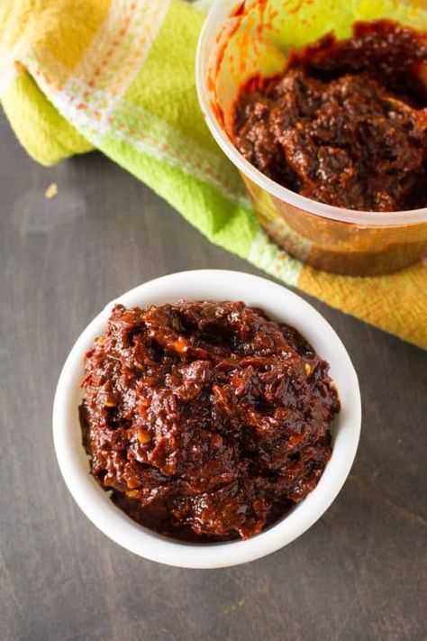 Ancho-Guajillo Chili Paste Spicy Sausage Soup, Chili Paste Recipe, Chili Pepper Sauce, Quick Chili, Red Sauce Recipe, Chili Pepper Recipes, Sausage Soup Recipes, Chile Peppers, Ancho Chili