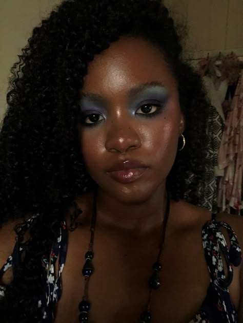 blue smokey eyeshadow 
black girl
blue makeup looks
editorial Hoco Makeup Navy Blue, Tear Stained Makeup, Christmas Formal Makeup, Rainy Day Makeup Looks, Fun Birthday Makeup, Avatar Eye Makeup, Blue Eyeshadow Brown Skin, Makeup For Watery Eyes, Blue Eyeshadow Black Women